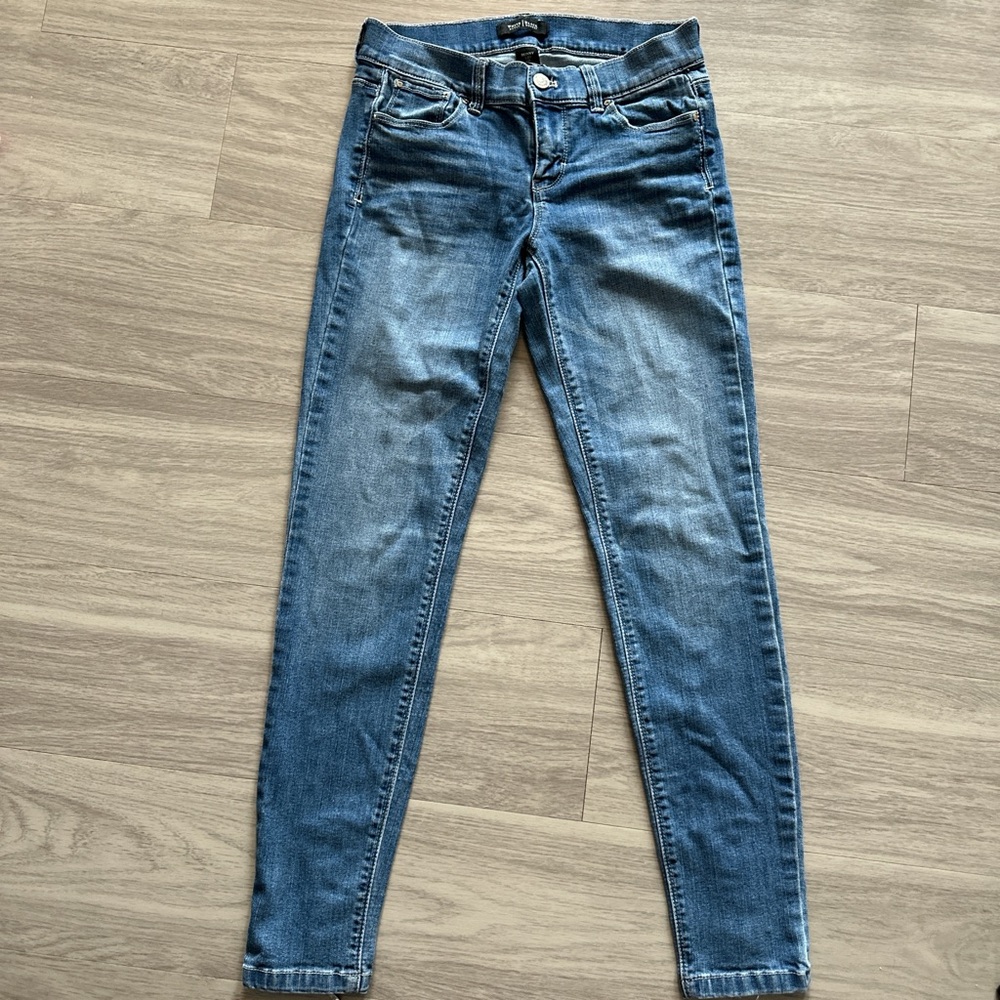 White House Black Market Classic Blue Skinny Jeans